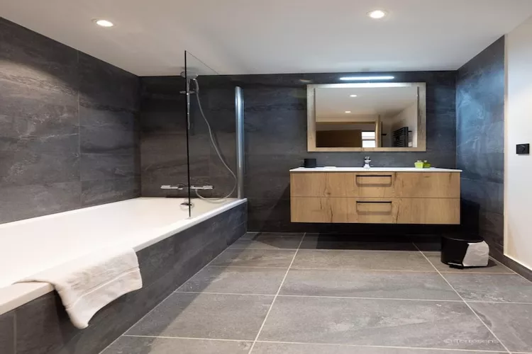 SERRE CHEVALIER Le Cristal Lodge-A24S-Bathroom