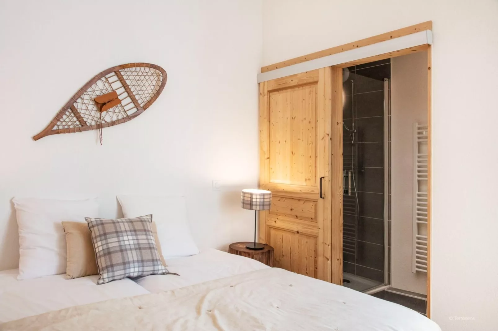 VAUJANY Edelweiss-A26P-Bedroom