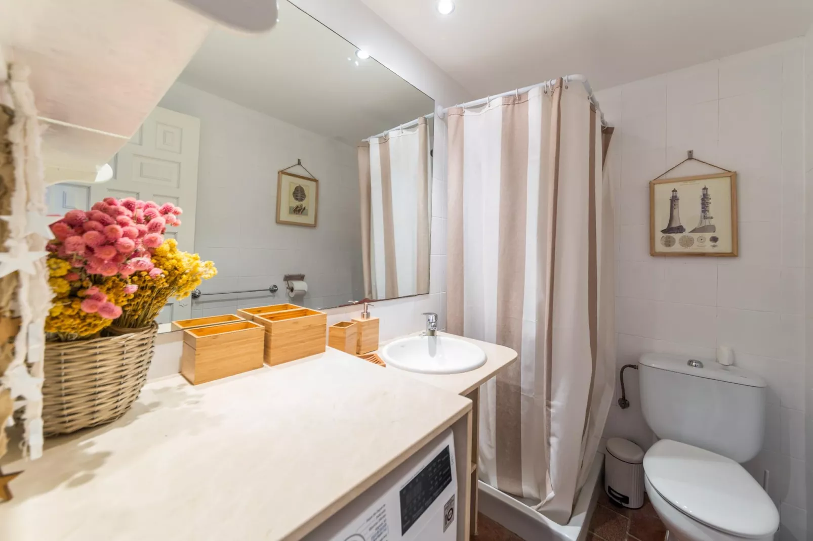 Diana-Bathroom