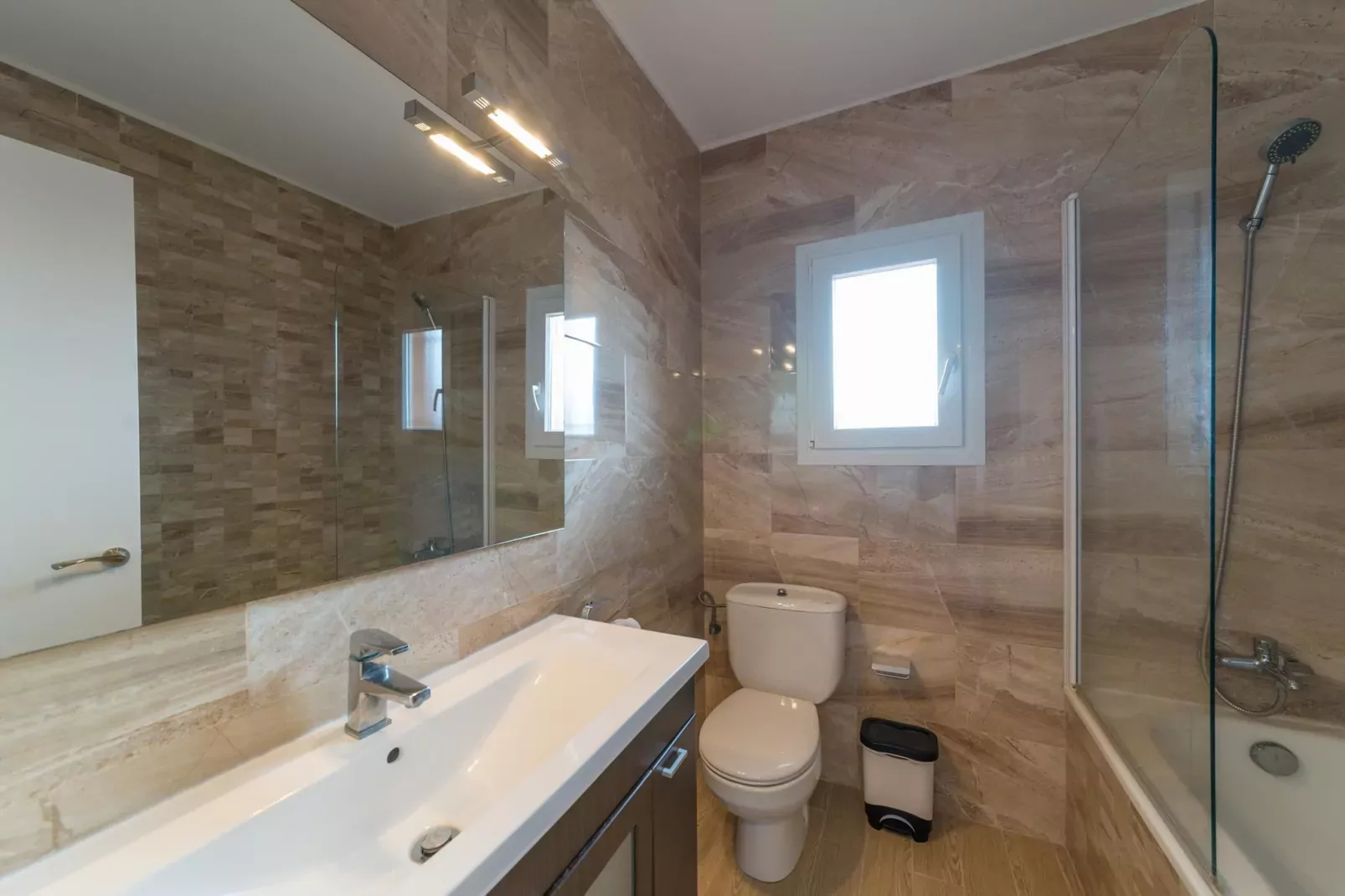 Gemma-Bathroom