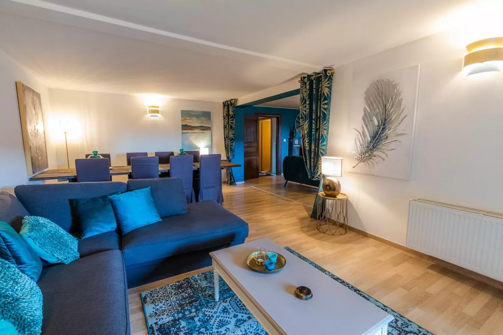 Petite Cour-Living room