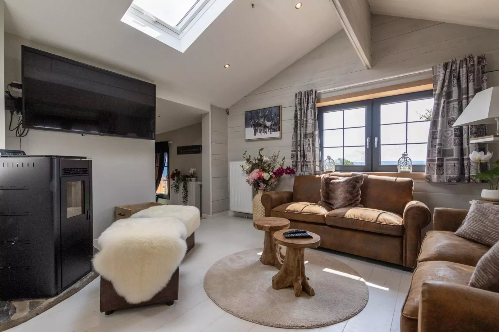 Chalet Bulle-Living room