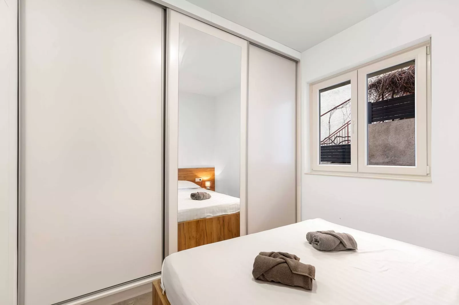 Apartments Velic - Two bedroom apartment A-Chambre