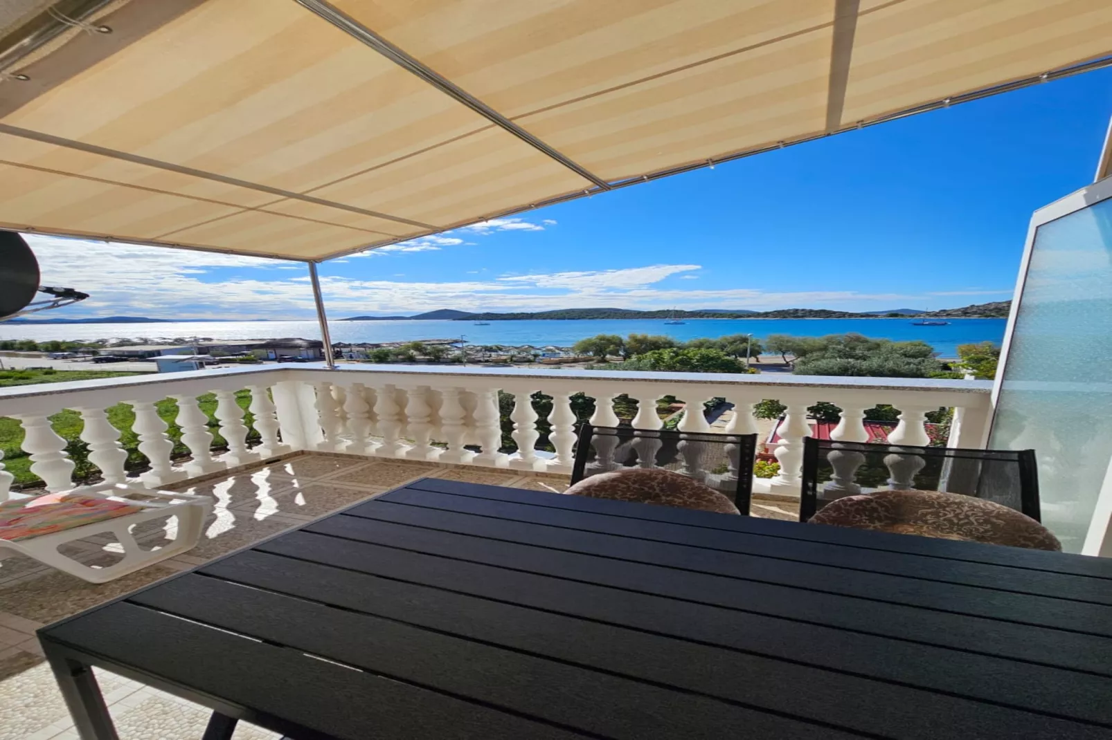 Apartments Olga - two bedroom apartment A4-Terrace balcony