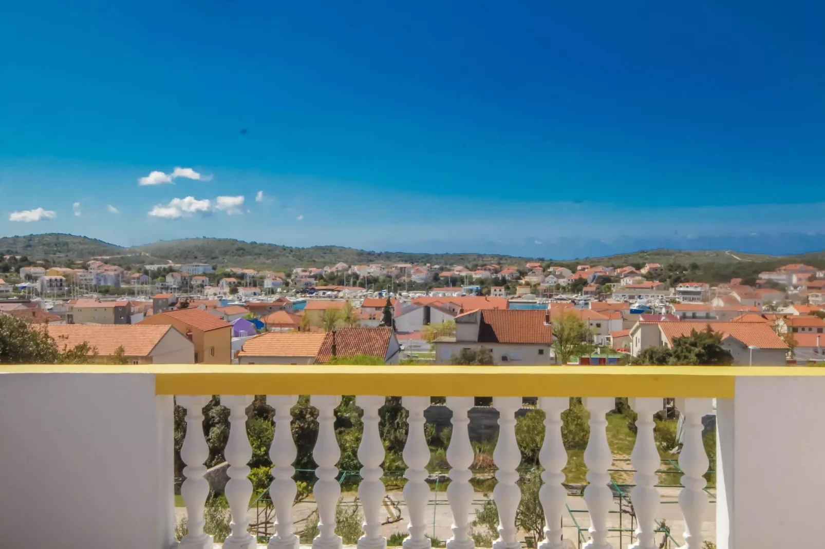 Apartments Horvat - Yellow-Terrassenbalkon