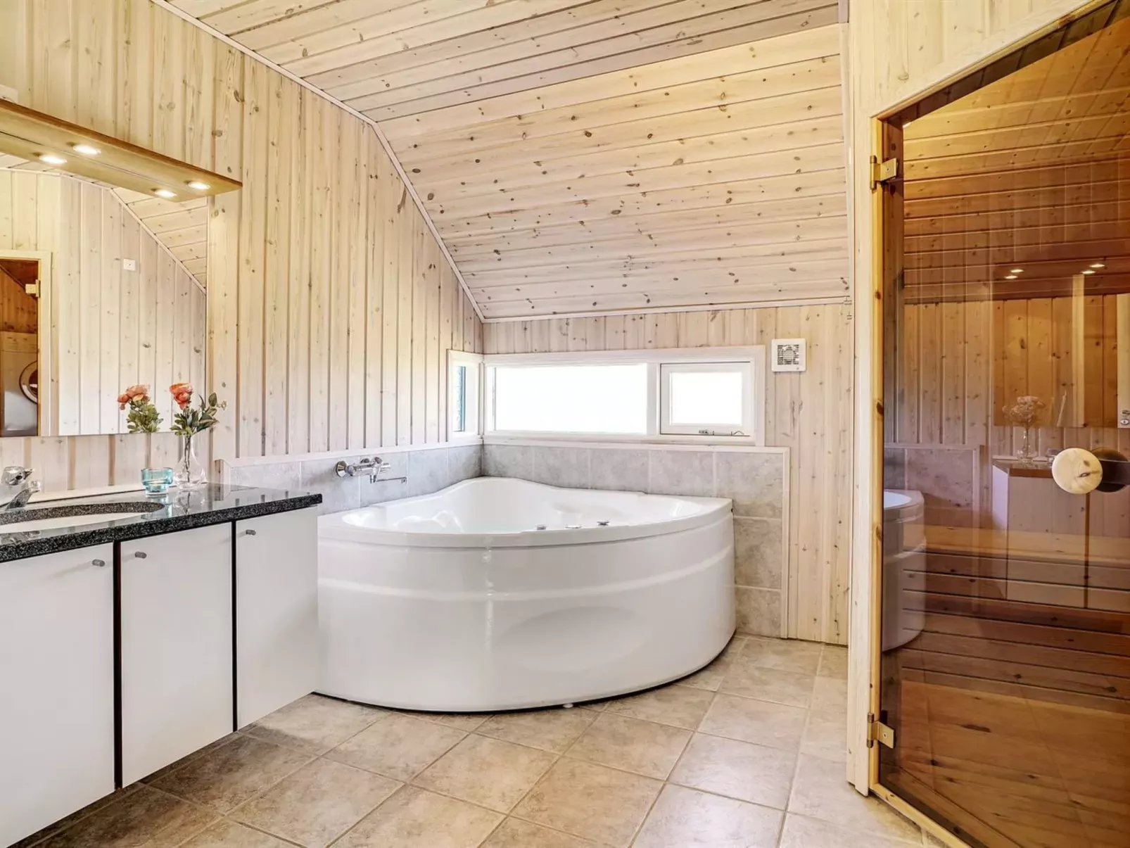 "Tilje" - 80m from the sea-Inside