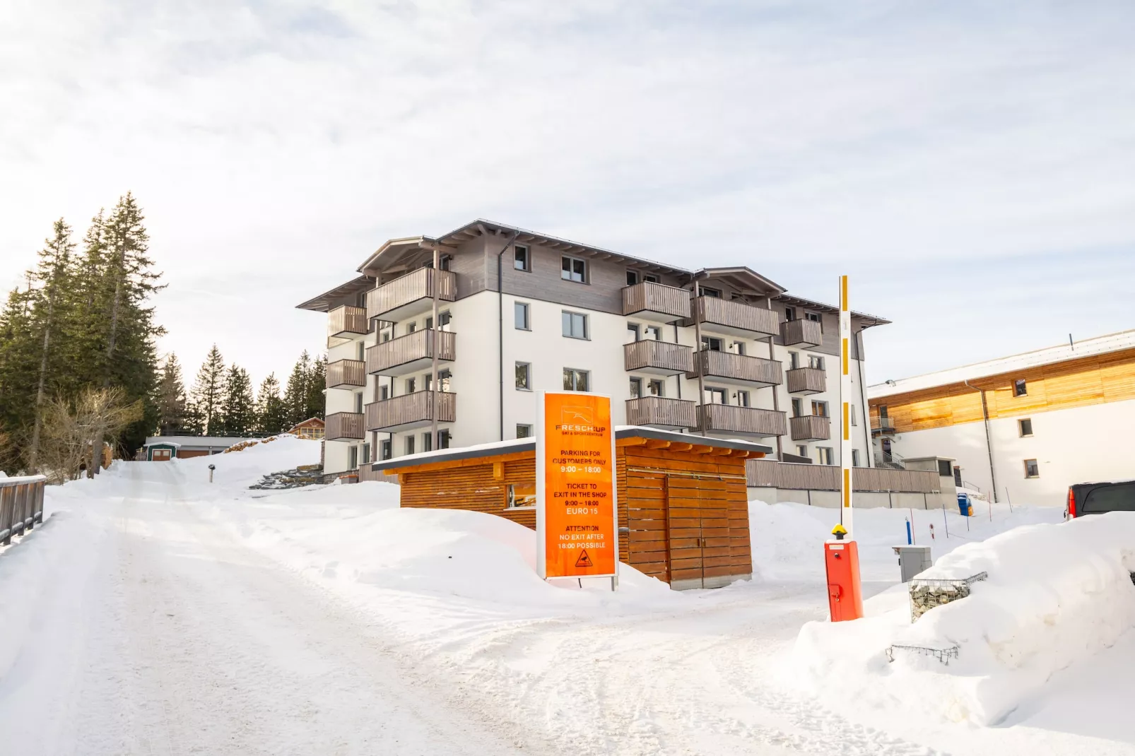 Penthouse Two-bedroom Apartment – KA2P-Exterior winter