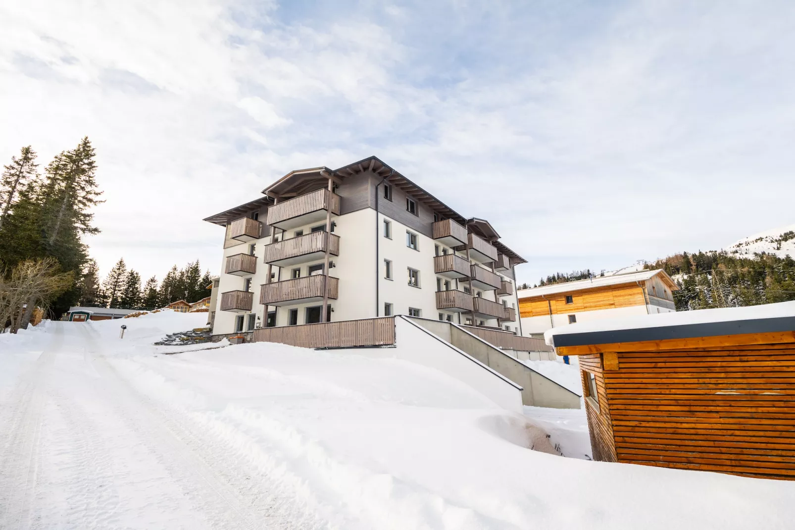 Penthouse Three-bedroom Apartment – KA3P-Exterior winter