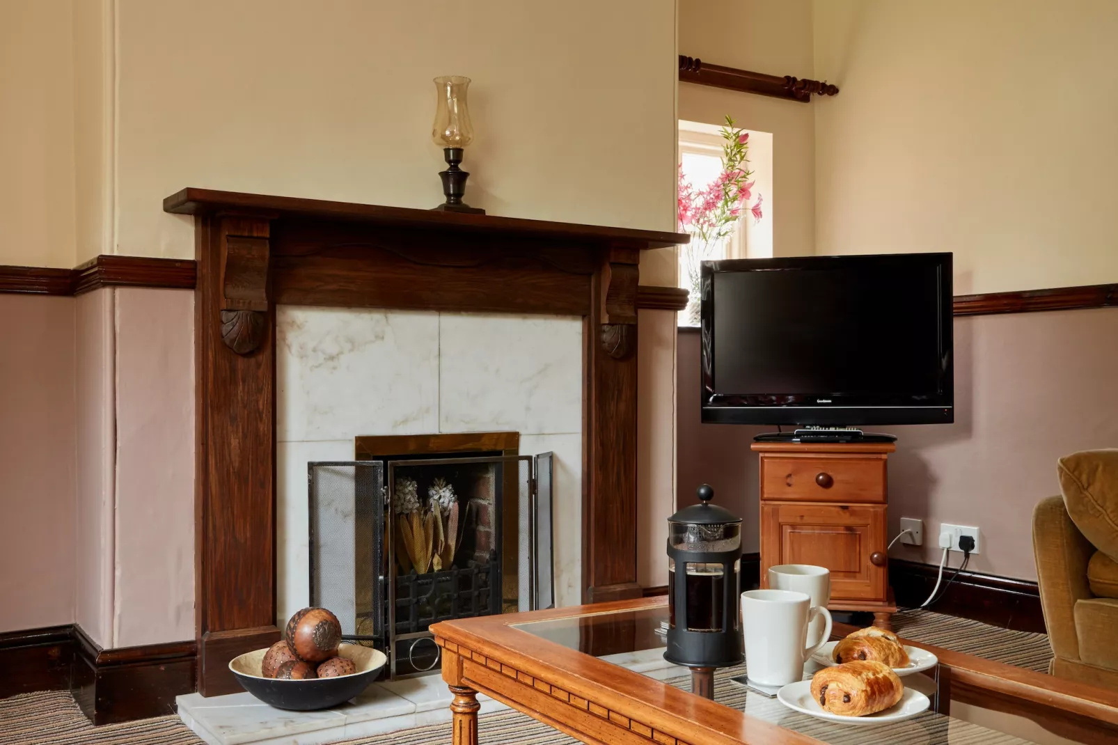The Farmhouse-Living room