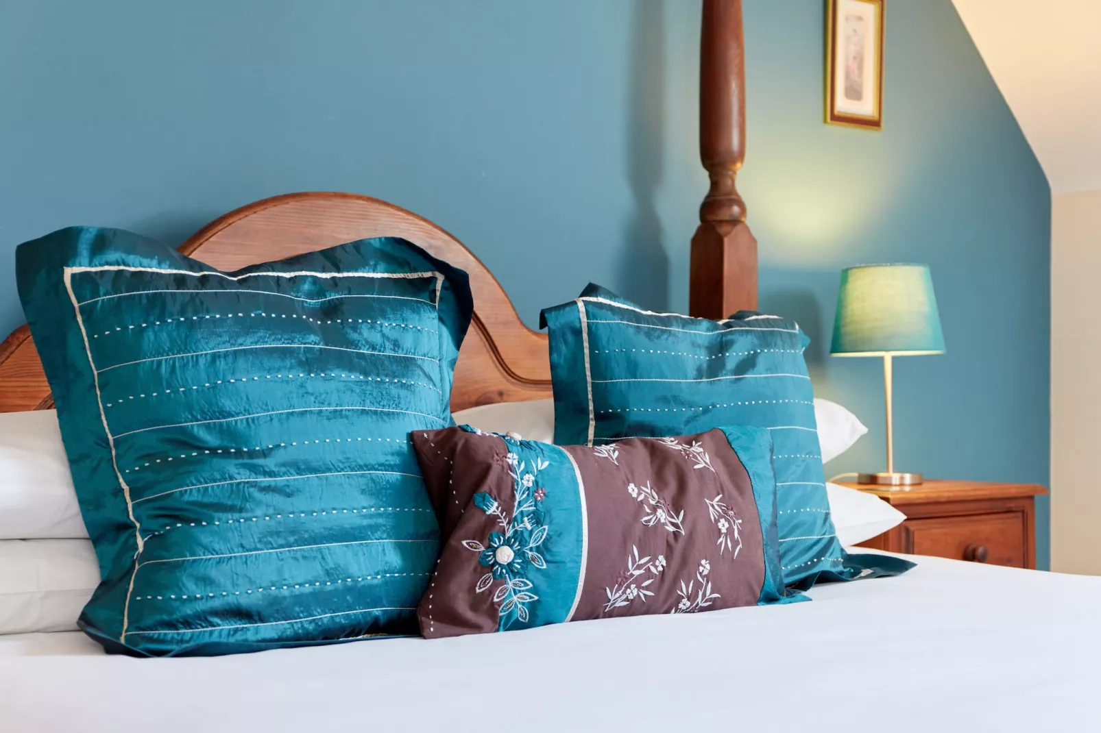 Meadow View-Bedroom