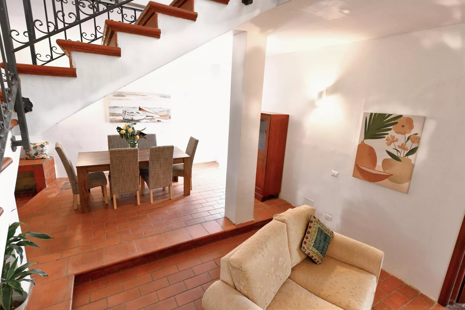 Villa Giugiò mit Privatpool-Living room