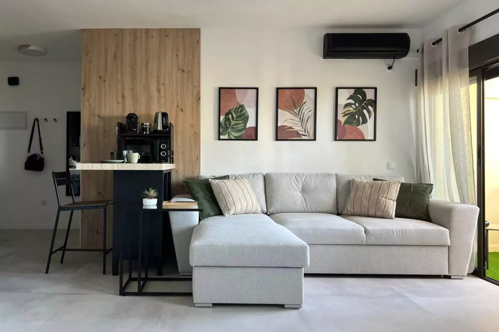 Apartamento con vistas al mar-Salon