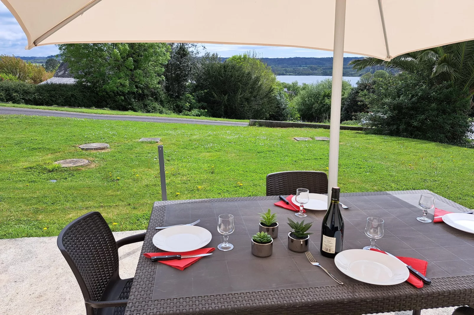 Maison de vacances Hanvec-Terrace balcony