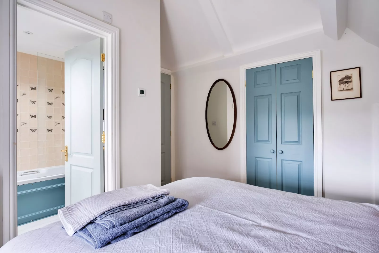 Coach House Wellbeing Retreat-Schlafzimmer