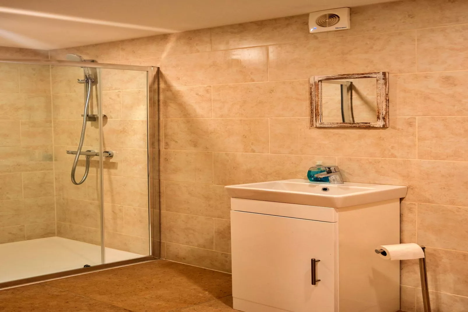 Little Rissington - Barn Eight-Bathroom