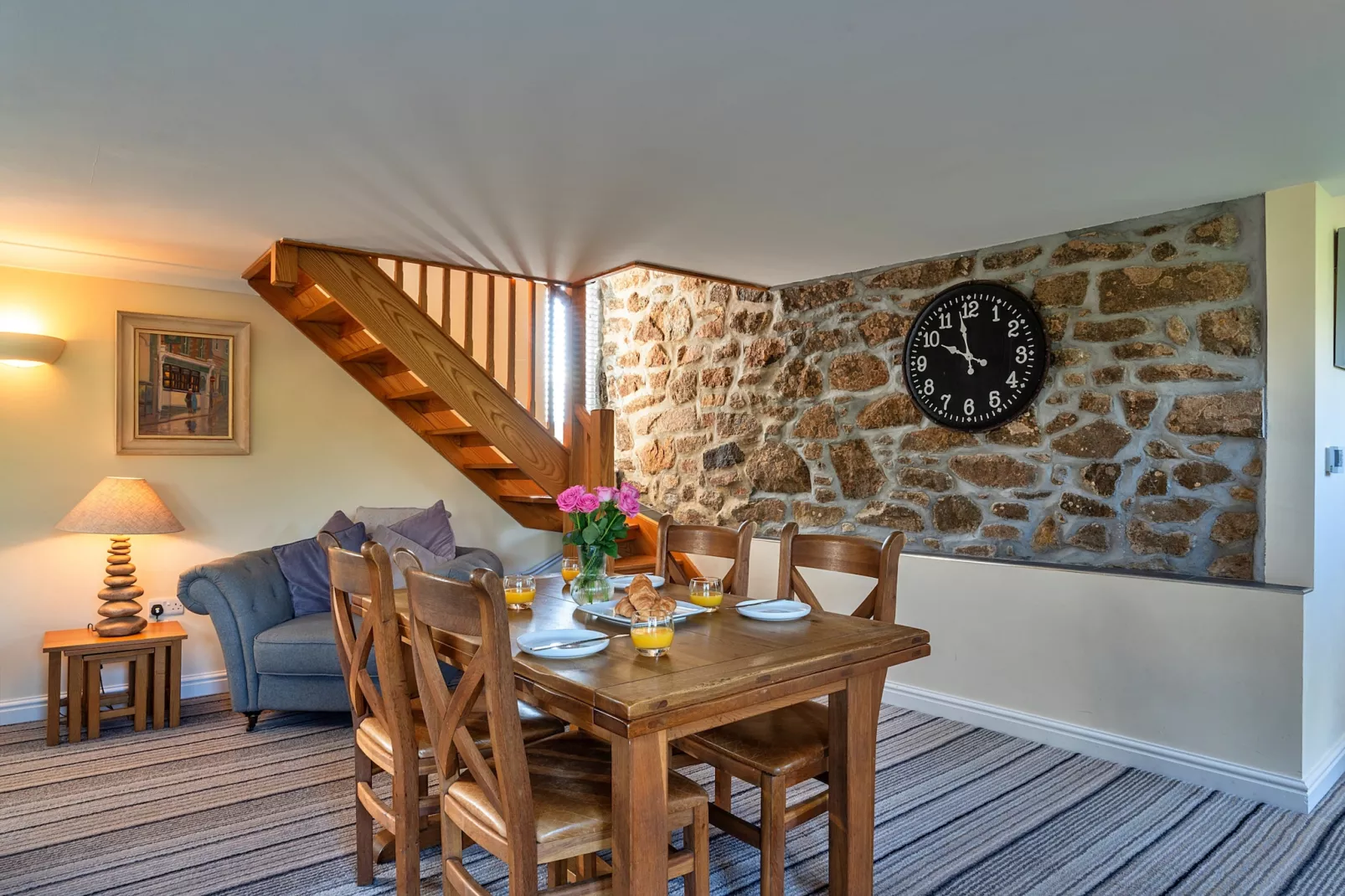 Trennal Barn-Dining room