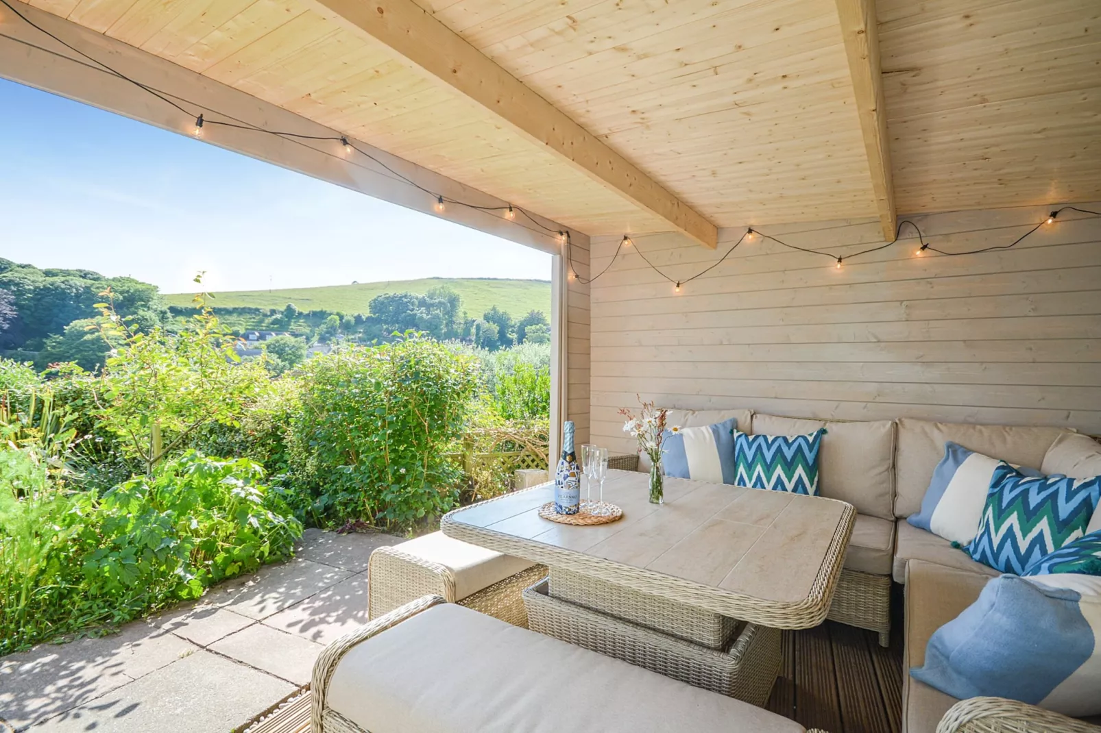 Hillside, Kingsand-Terrace balcony