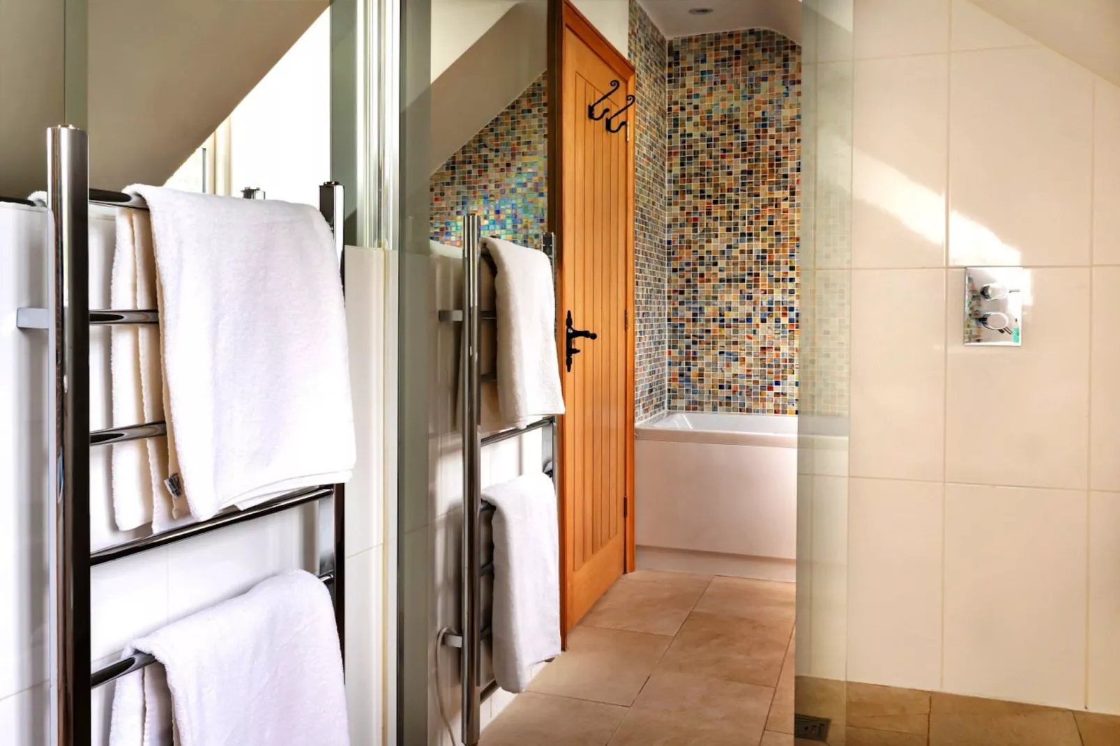Berry Pen Cottage-Bathroom