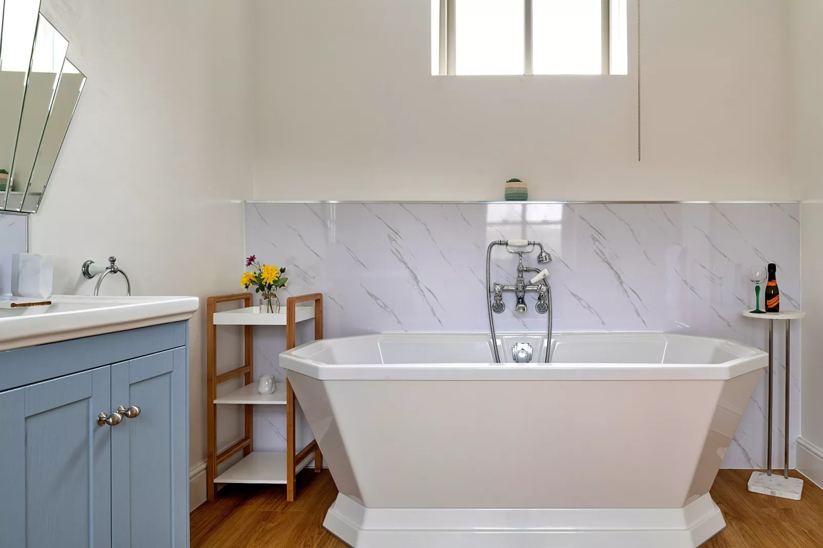 Moelis Barn-Bathroom
