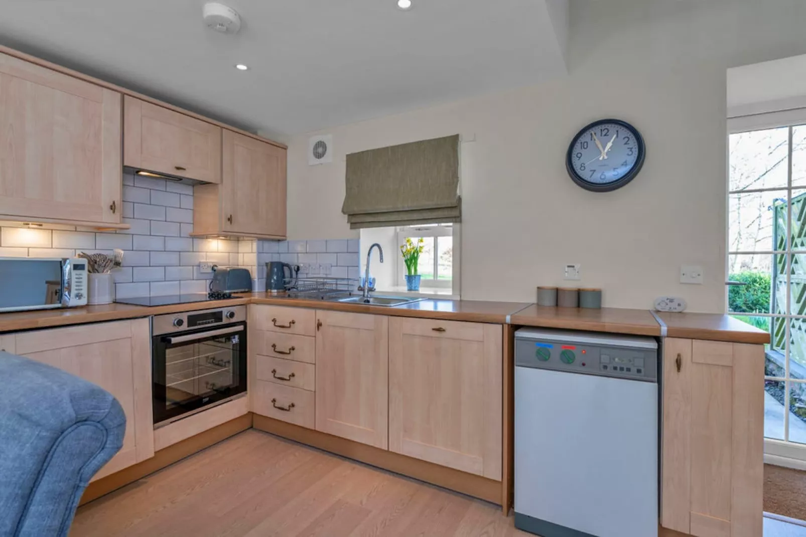 Woodman's Cottage-Kitchen