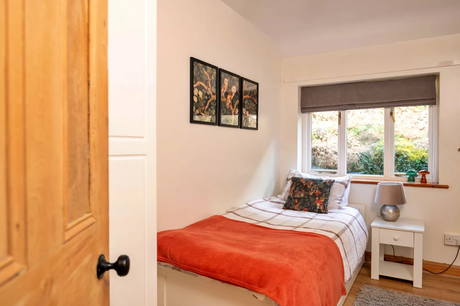 Capel Hebron-Bedroom