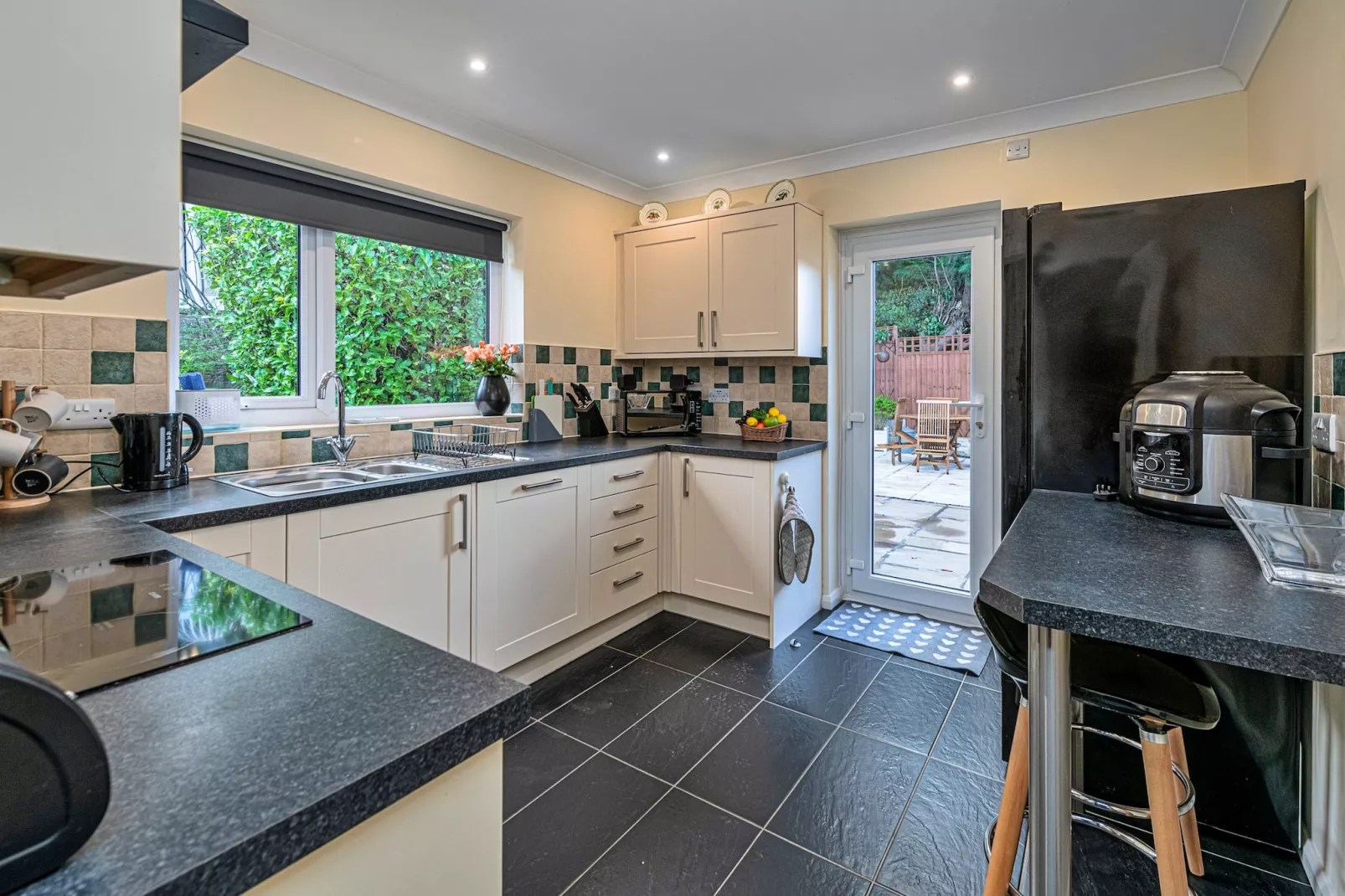 Cesail Y Mynydd-Kitchen