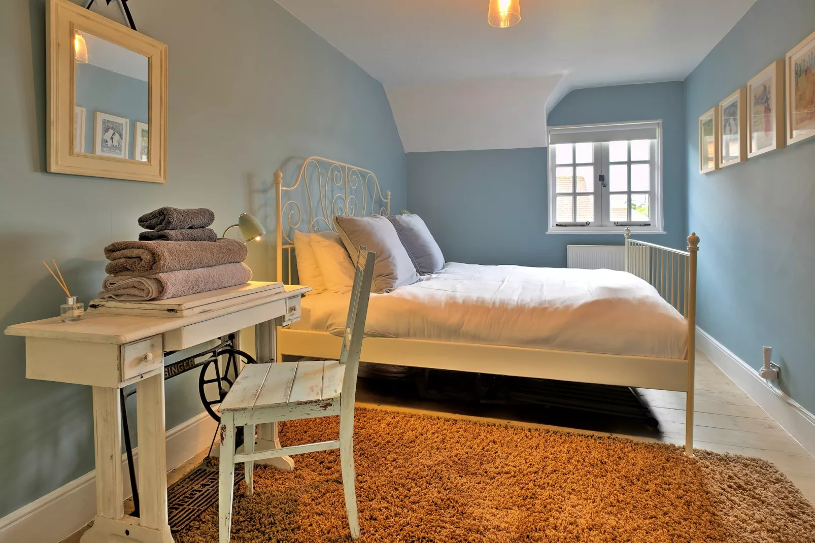 3 Elm Cottage-Bedroom