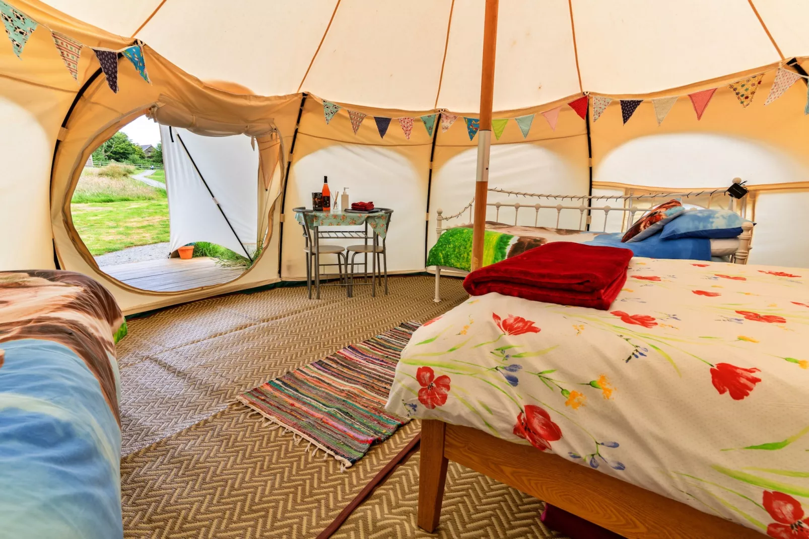 Oak Lotus Belle Tent-Bedroom