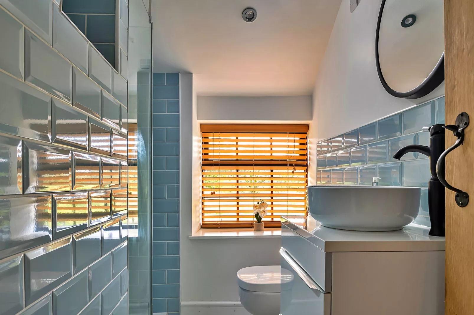 Harp House-Bathroom