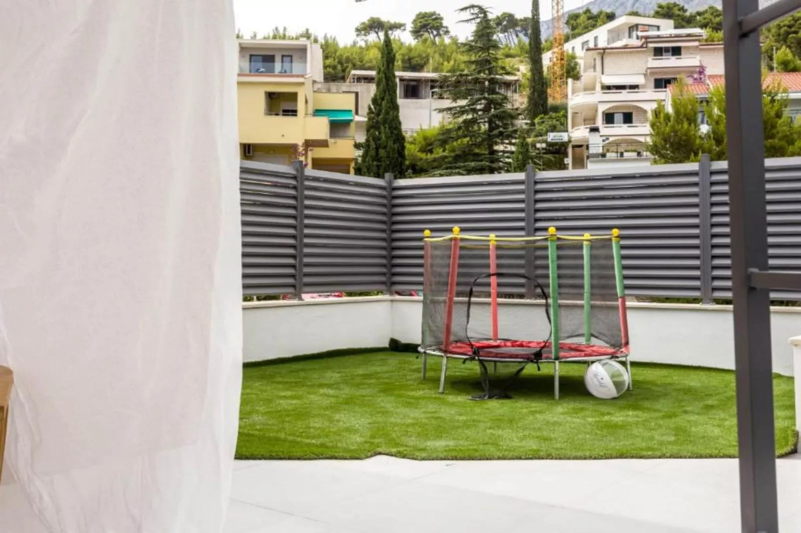 Three-Bedroom Penthouse Apartment-Outdoor