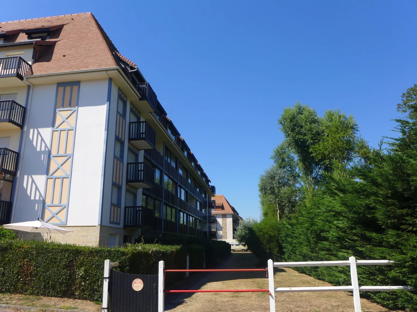Deauville Plage 1 et 2-Outside