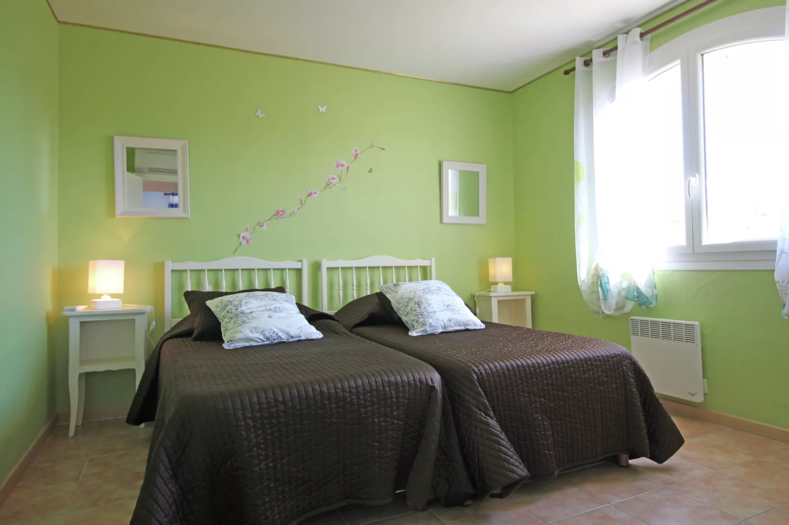 Nicou-Bedroom