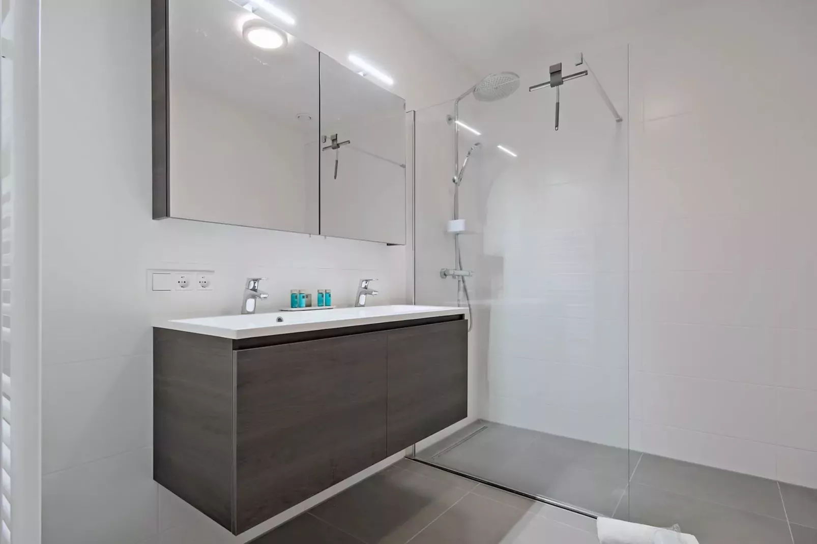 Breskens Apartments & Penthouses 8-Außenbereich Sommer
