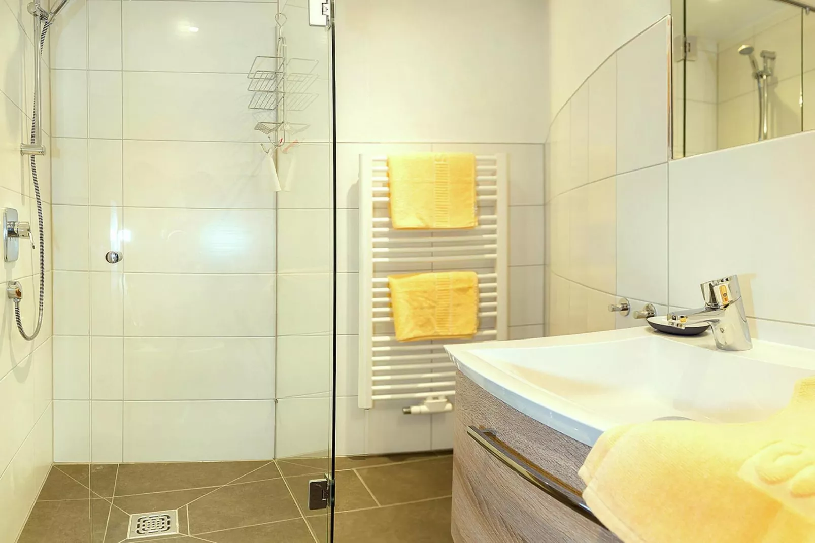 Brunner Apartments-Bathroom