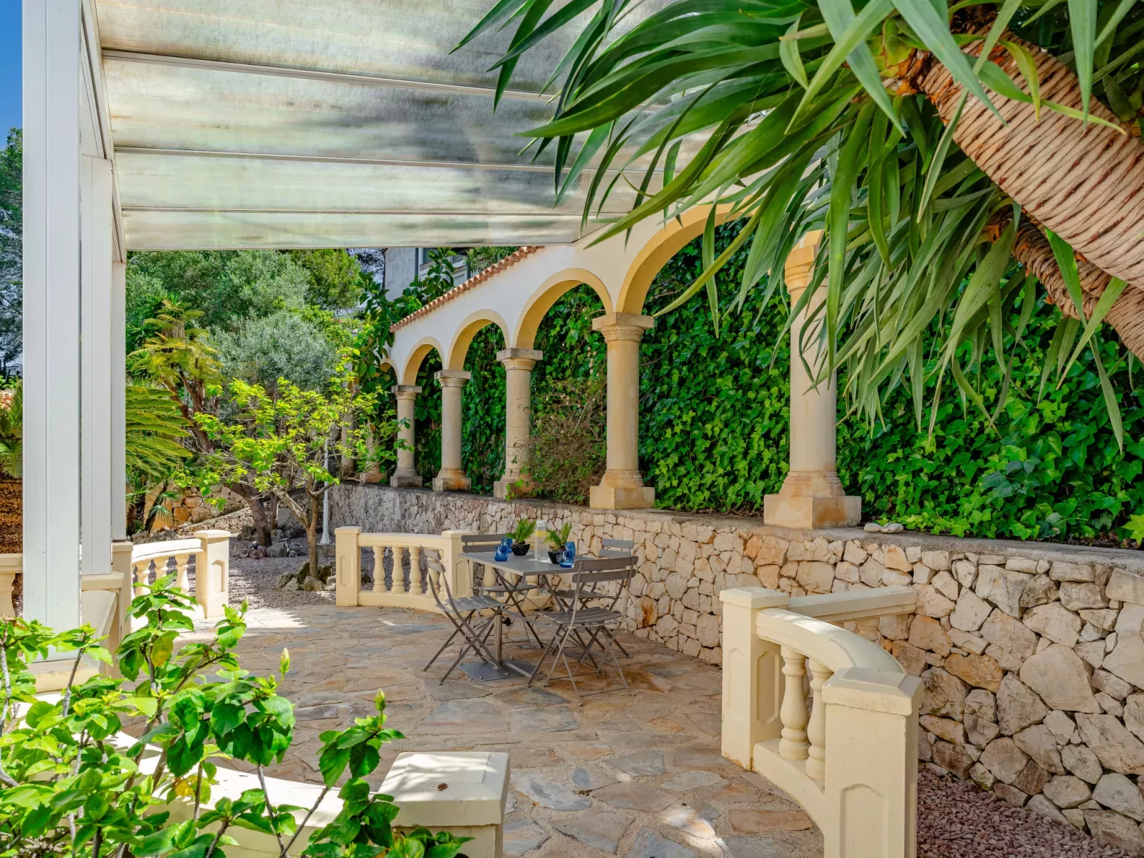 Villa Rosa-Outside