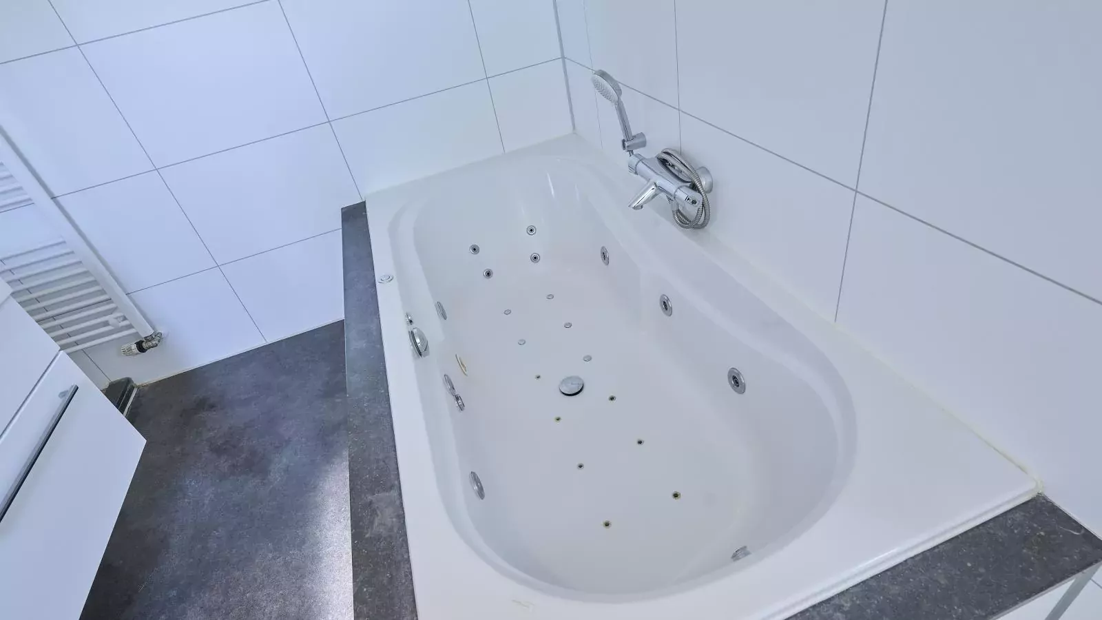 T Kaatsheuveltje 4-Bathroom