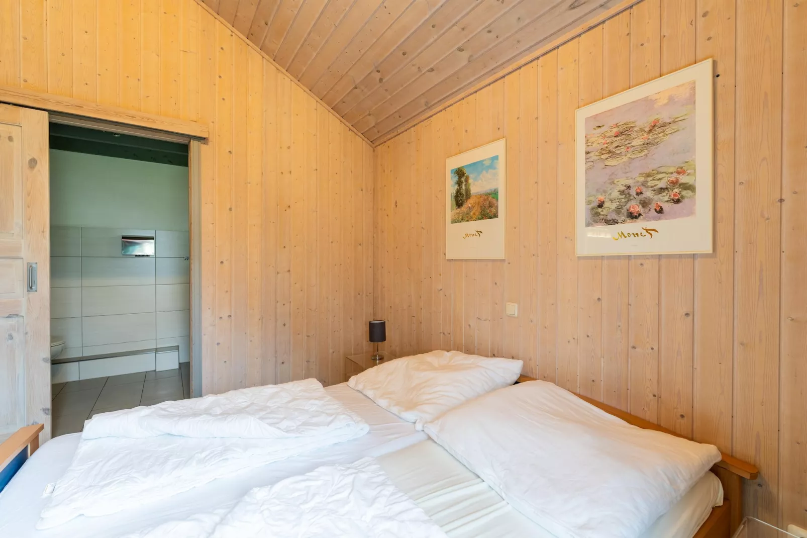 Kranich 244-Bedroom