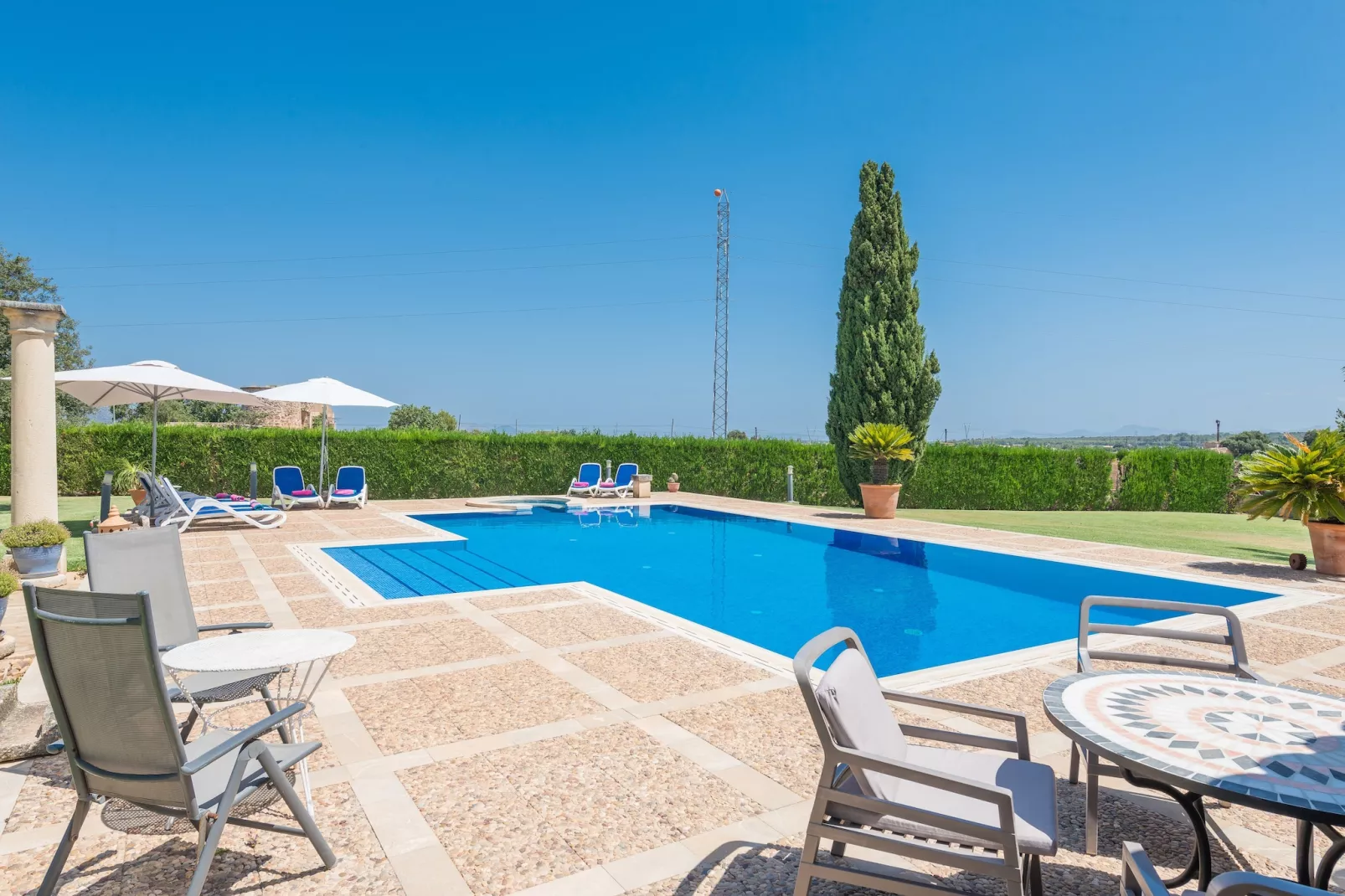 Can Colis-Pool