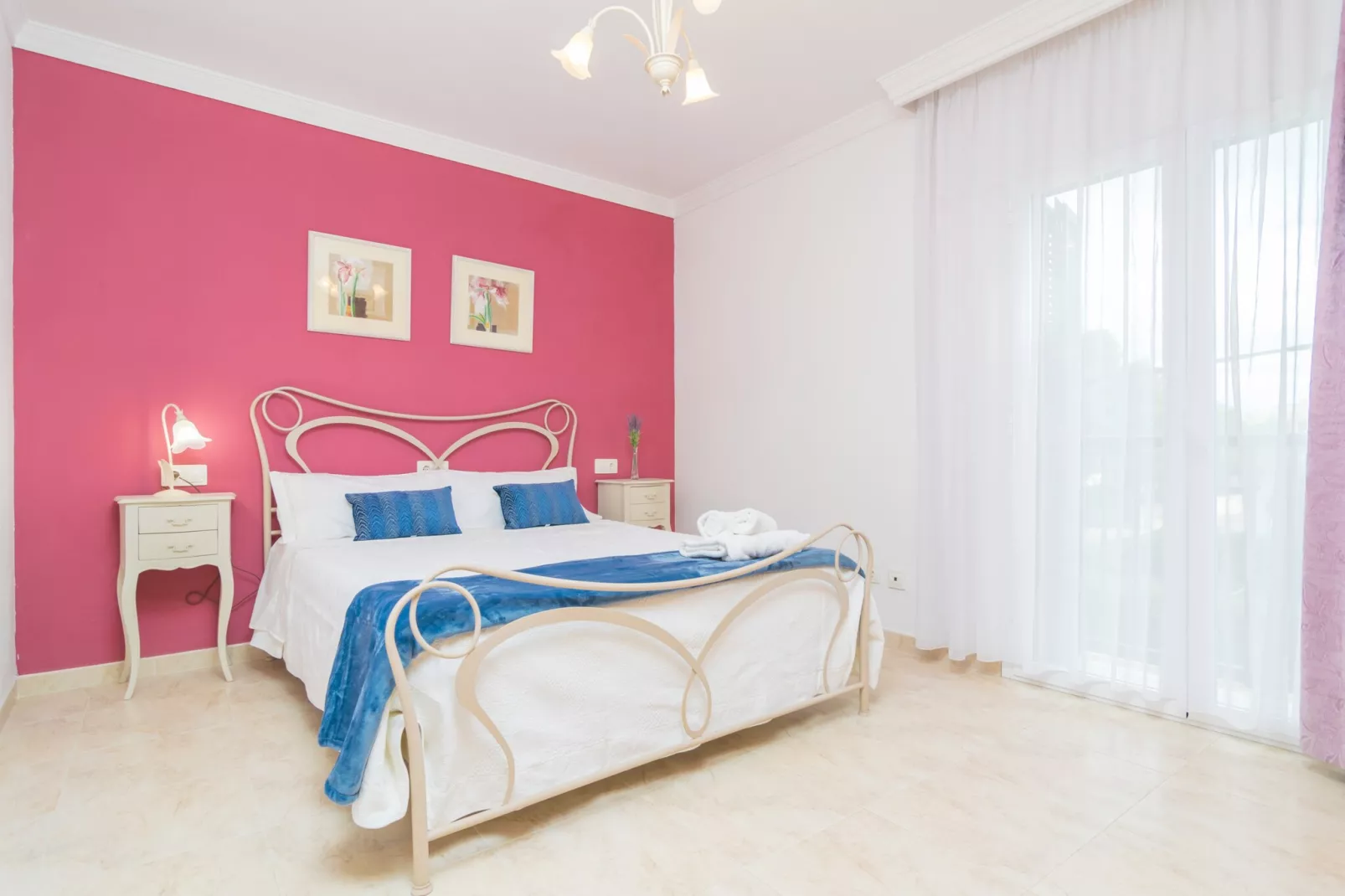 Lluna Home-Schlafzimmer