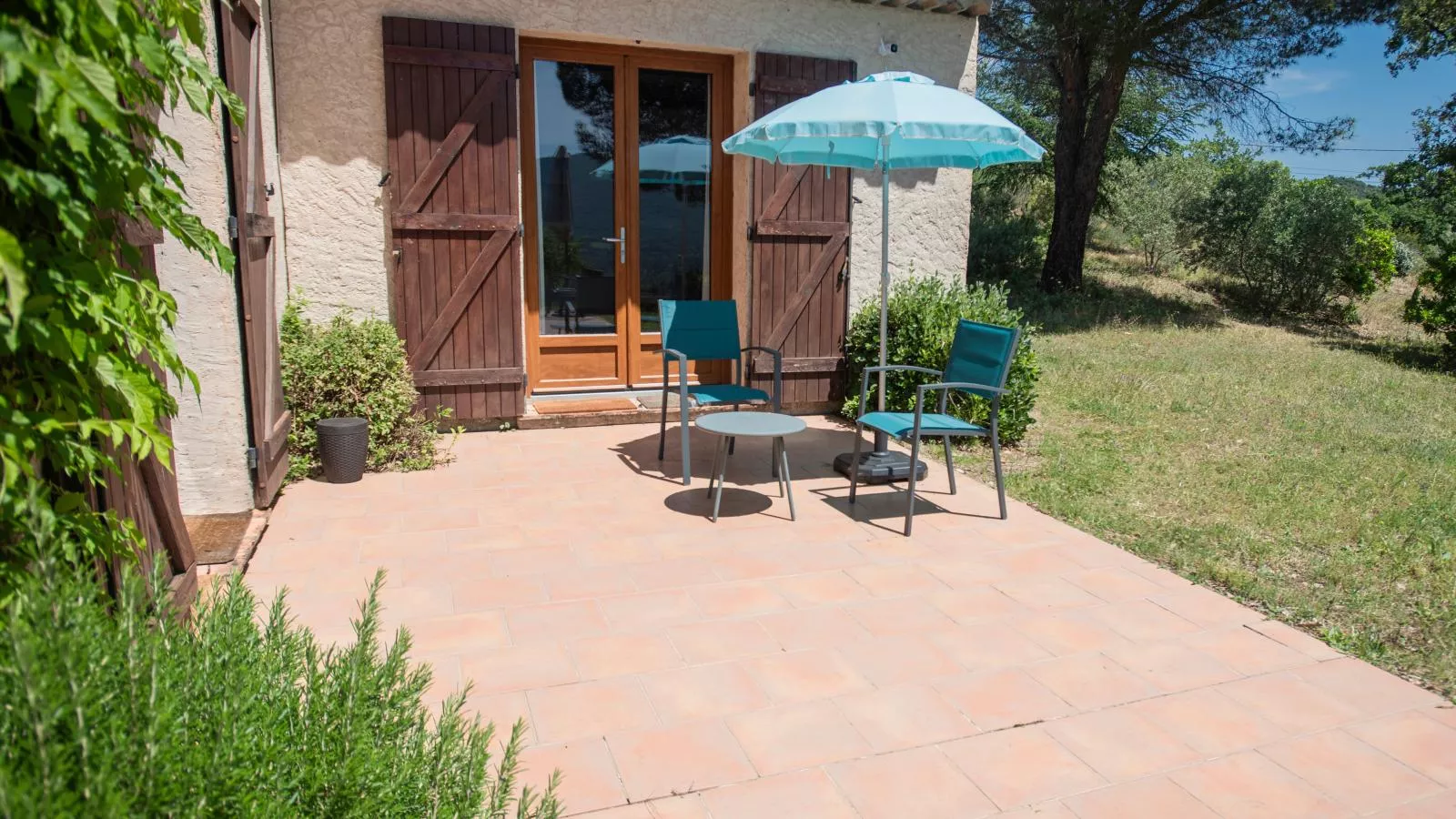 Entre les vignes-Terrace balcony