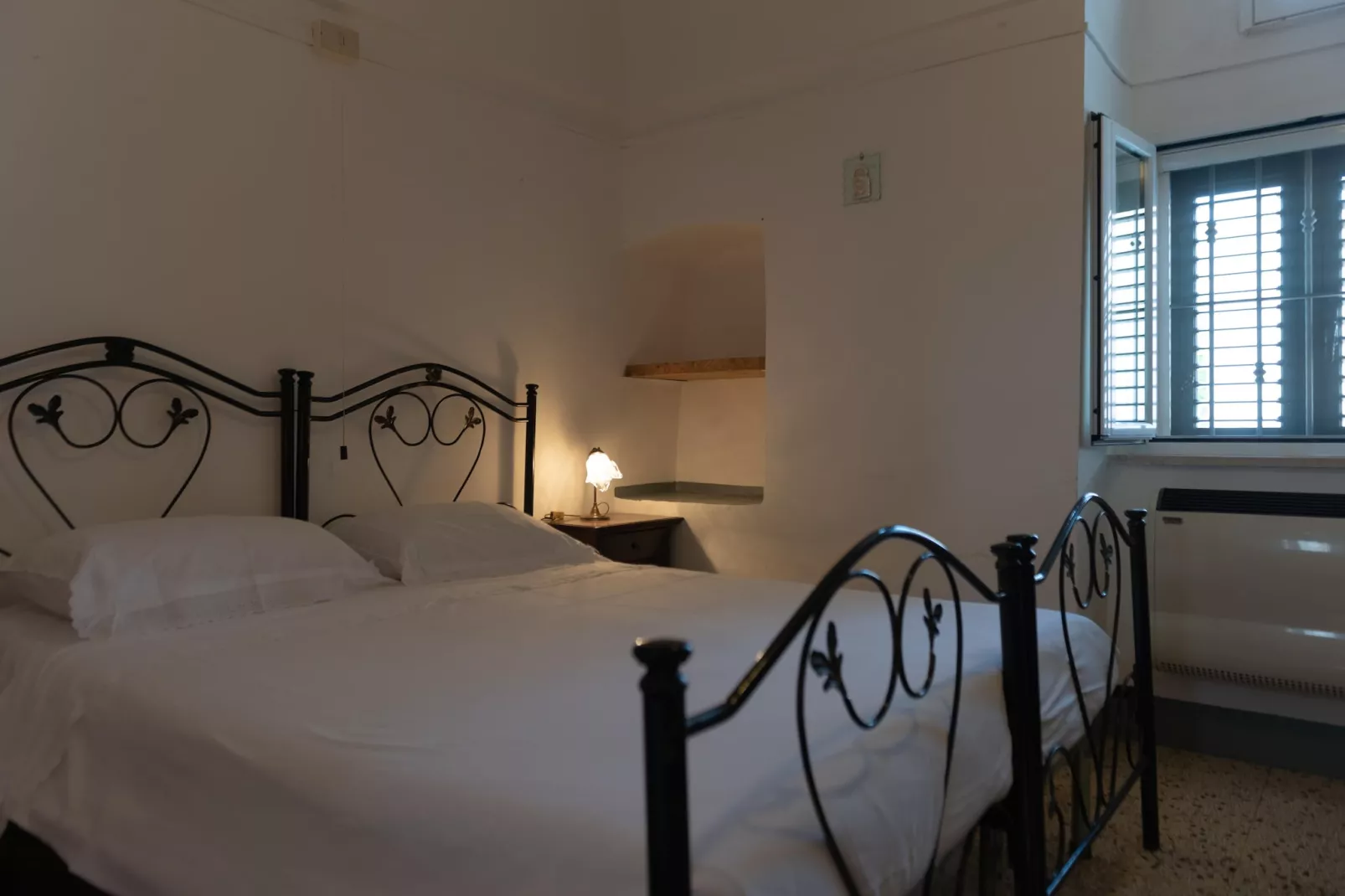 Lamia Papo in Ostuni-Schlafzimmer