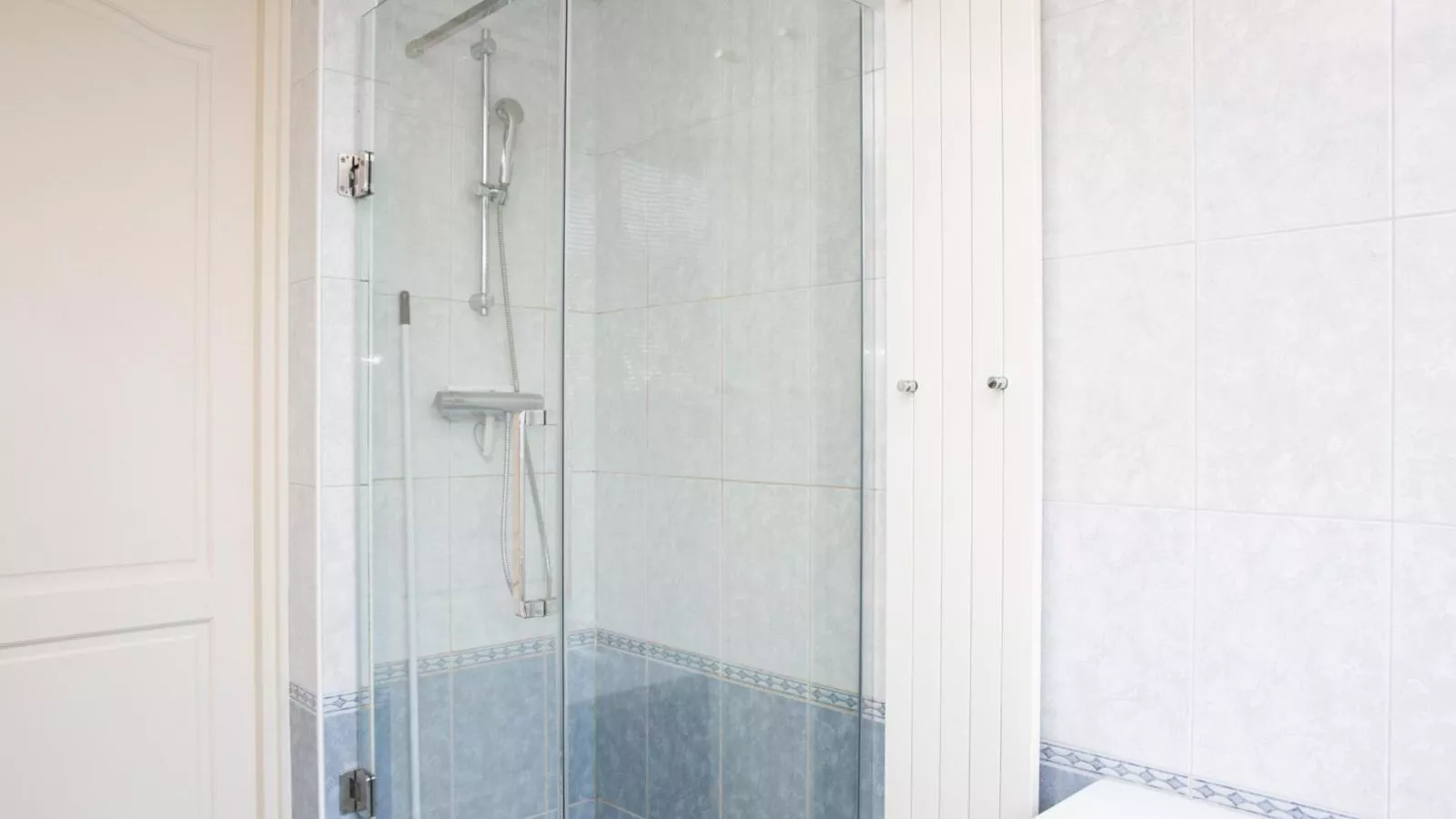 De Genderense Hoeve-Salle de bain
