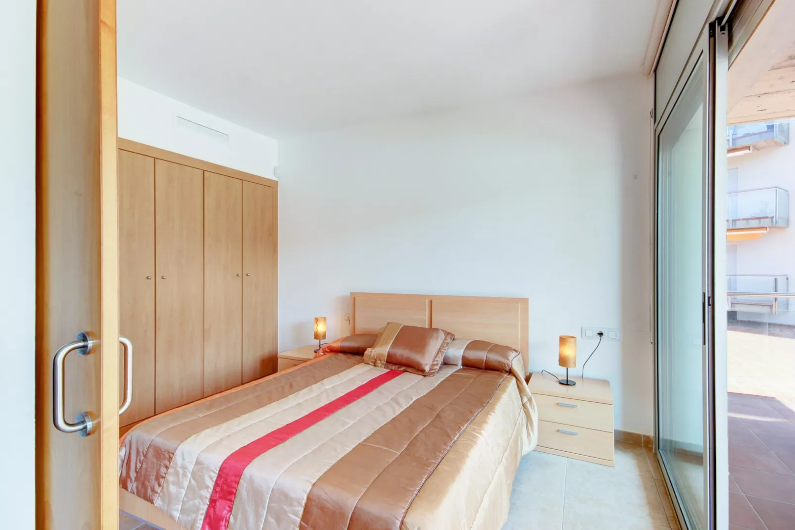 MARINES MESTRAL Bjs 8 Roses-Schlafzimmer
