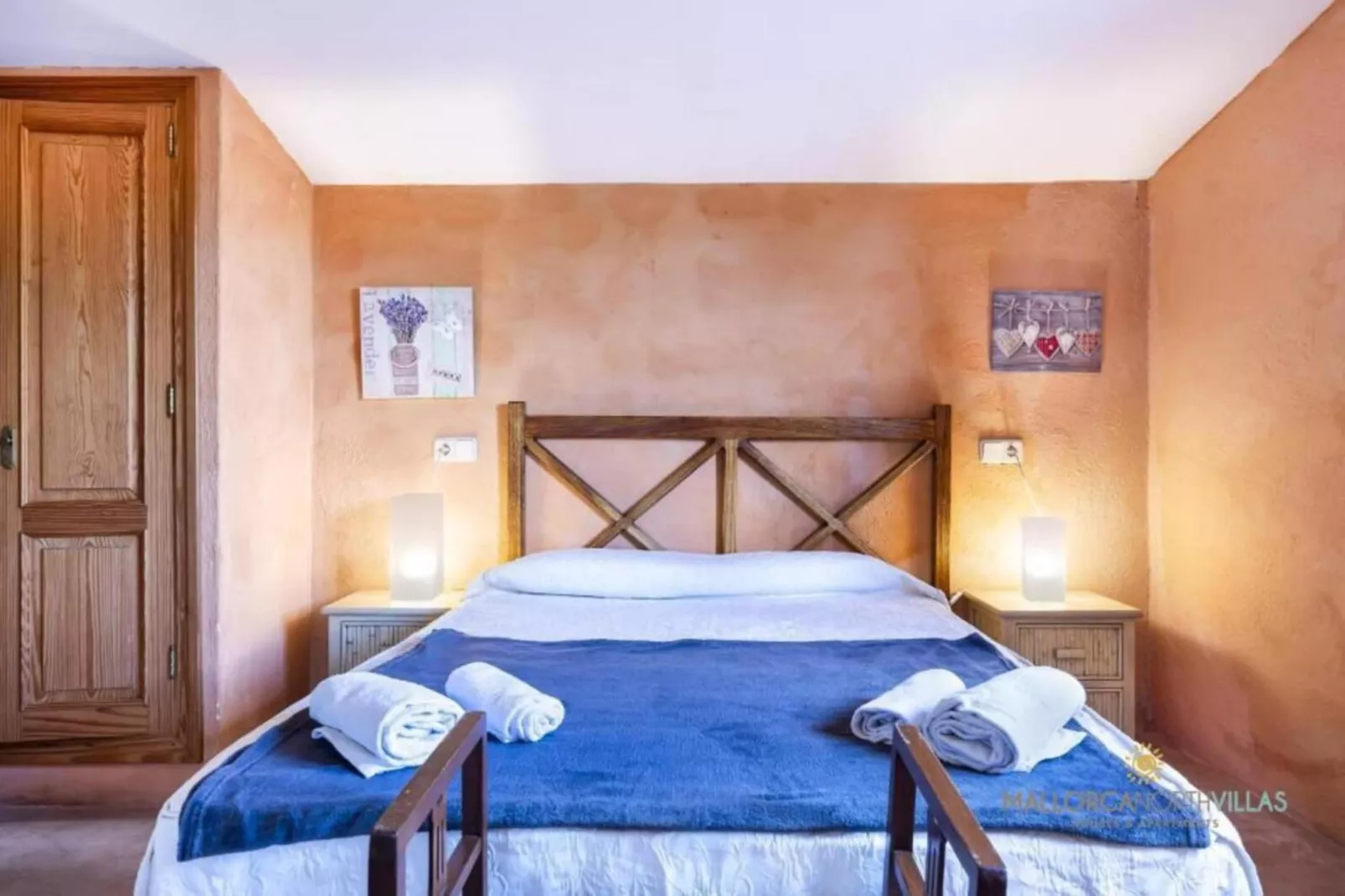 Can Avinent casa rural con todas las comodidades-Bedroom