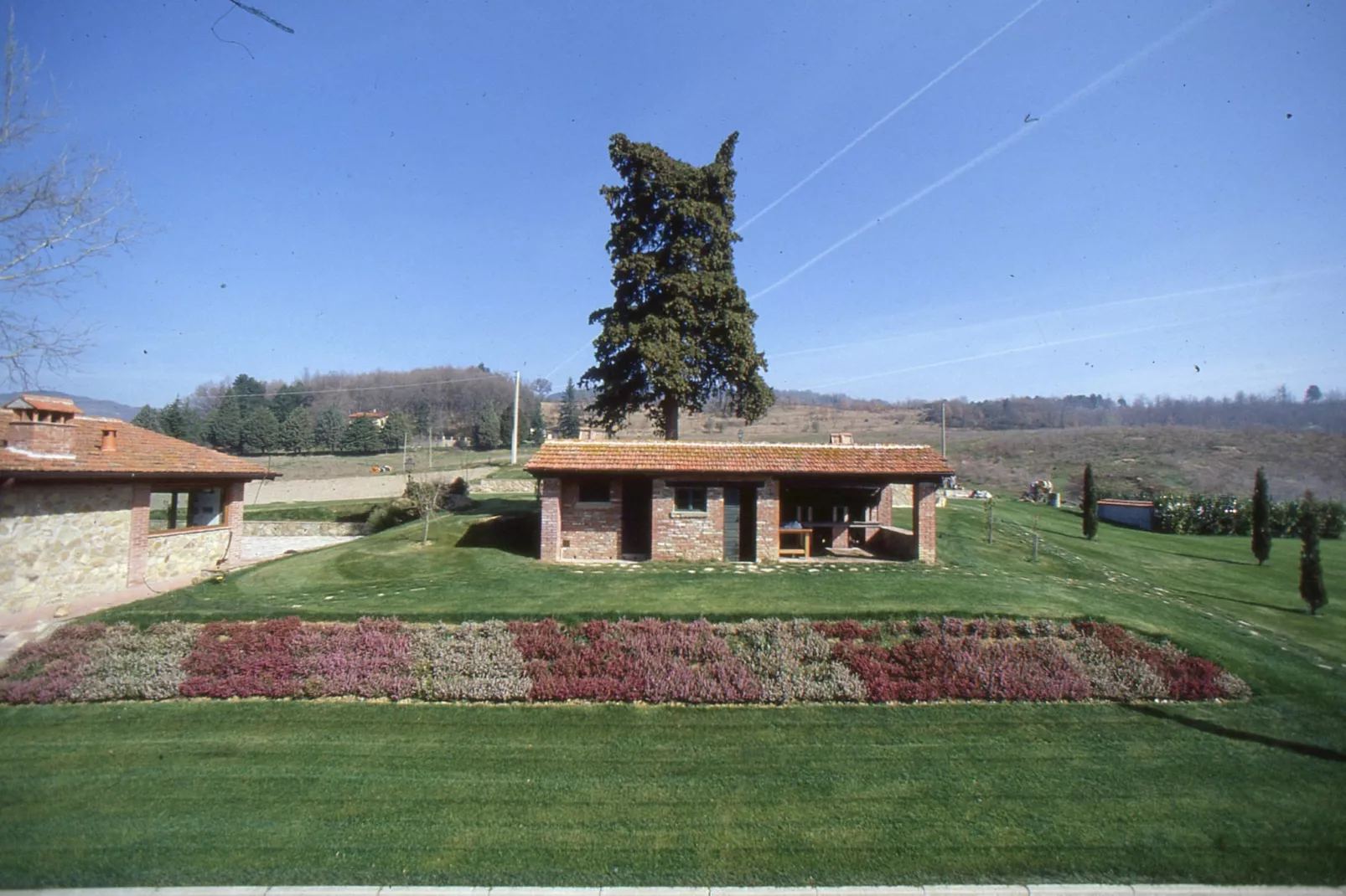 Il Noce-Gardens summer