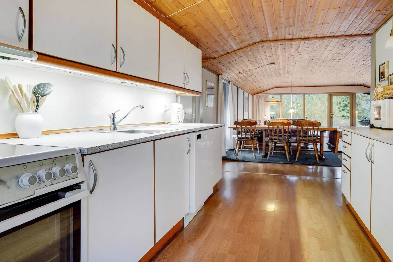 6 person holiday home in Ålbæk-Indoor