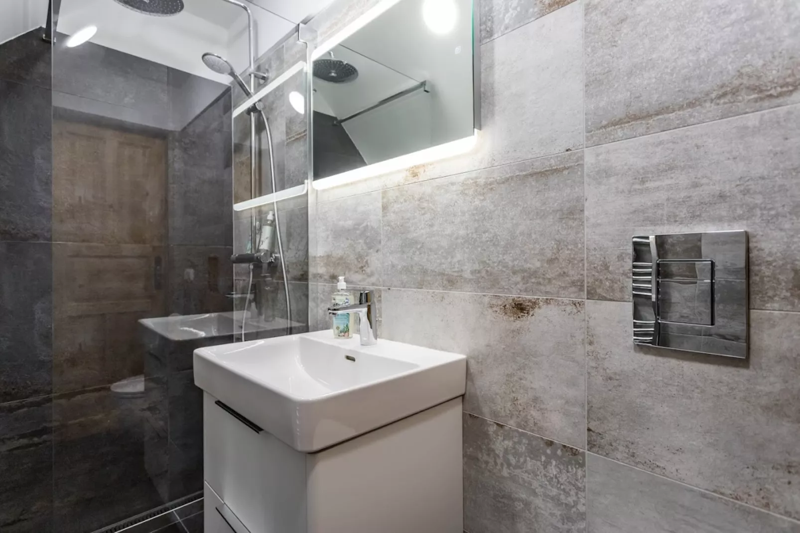 Vysoke nad Jizerou KDS007-Badezimmer