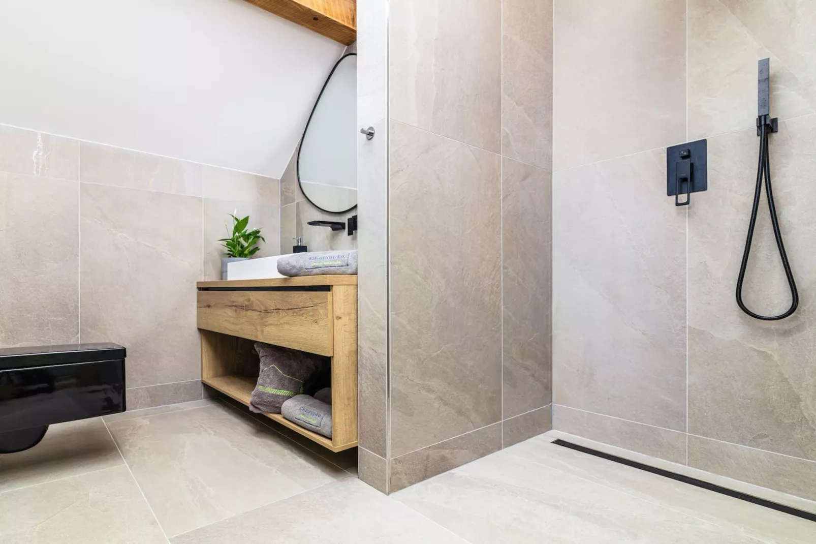 Celadna MCMV530-Badezimmer