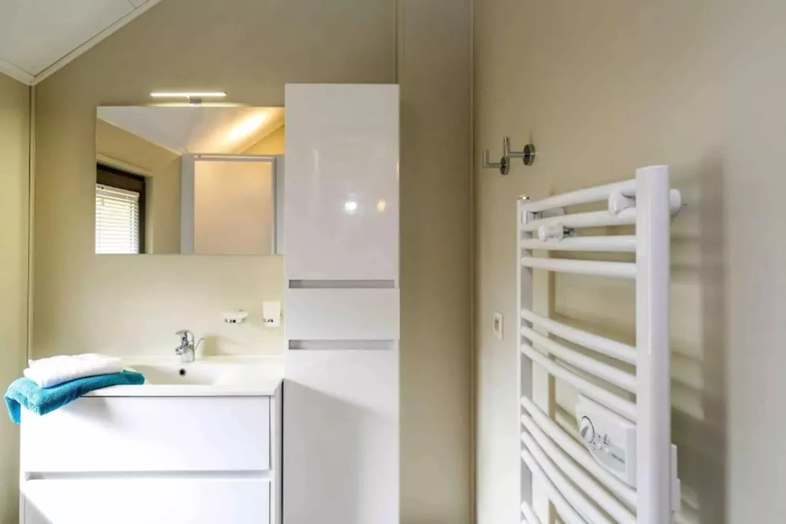 8 persons - 4 rooms 130m²-Bathroom