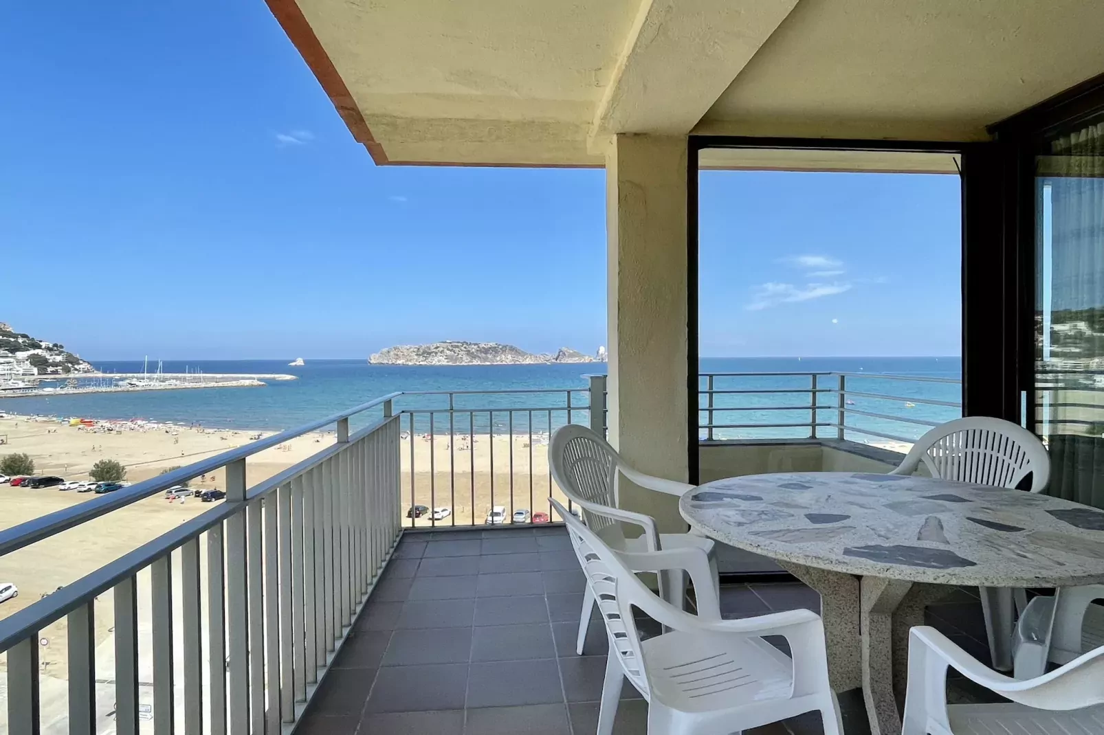 CAP CASTELL 8-A-Outdoor
